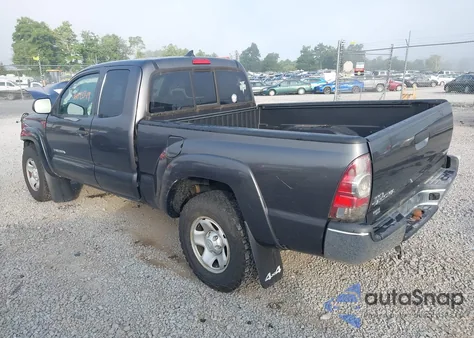 2015 Toyota Tacoma из США, поврежденный, VIN 5TFUX4EN8FX038052